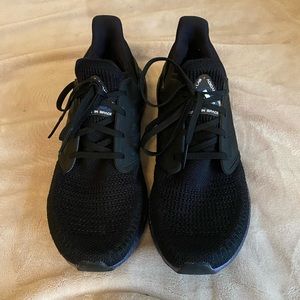 Women’s 8.5 adidas untraboost